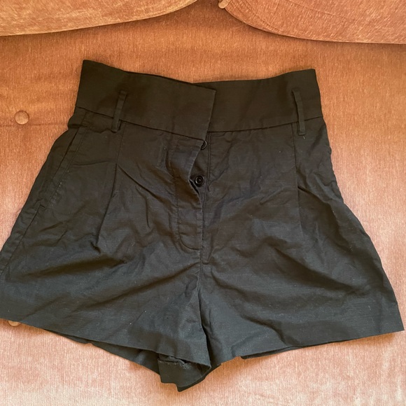 Aritzia Wilfred High Waist Shorts - Picture 4 of 7